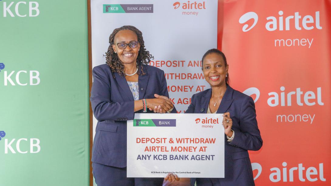 KCB Bank Kenya Managing Director, Mrs. Annastacia Kimtai (left) and Airtel Money Kenya Managing Director, Anne Kinuthia-Otieno (right) during the unveiling of a partnership which will enable Airtel Money customers to deposit and withdraw cash at the over 22,000 KCB Agents across the country.