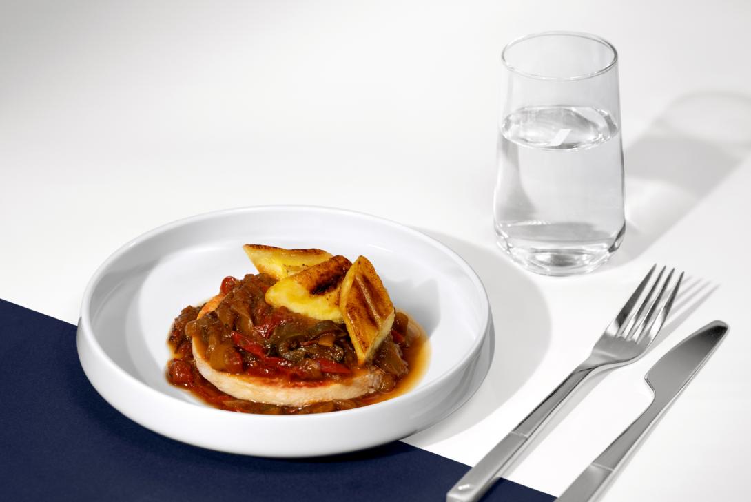 (3) Mory Sacko Business dish © Air France